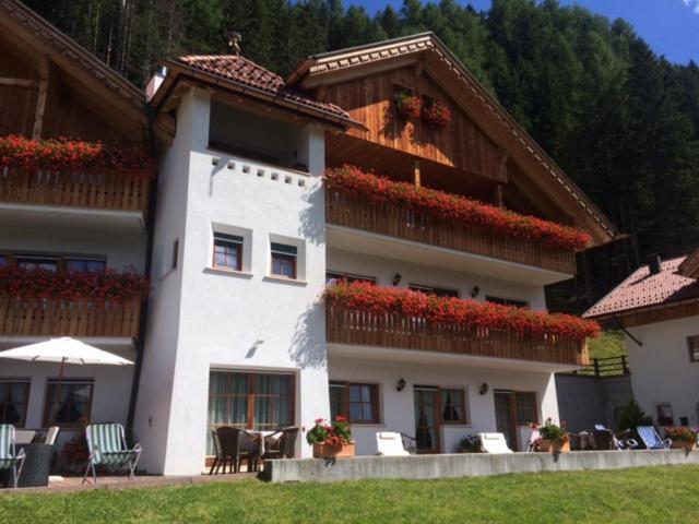 Apartments Mirabell Livinallongo Del Col Di Lana Buitenkant foto